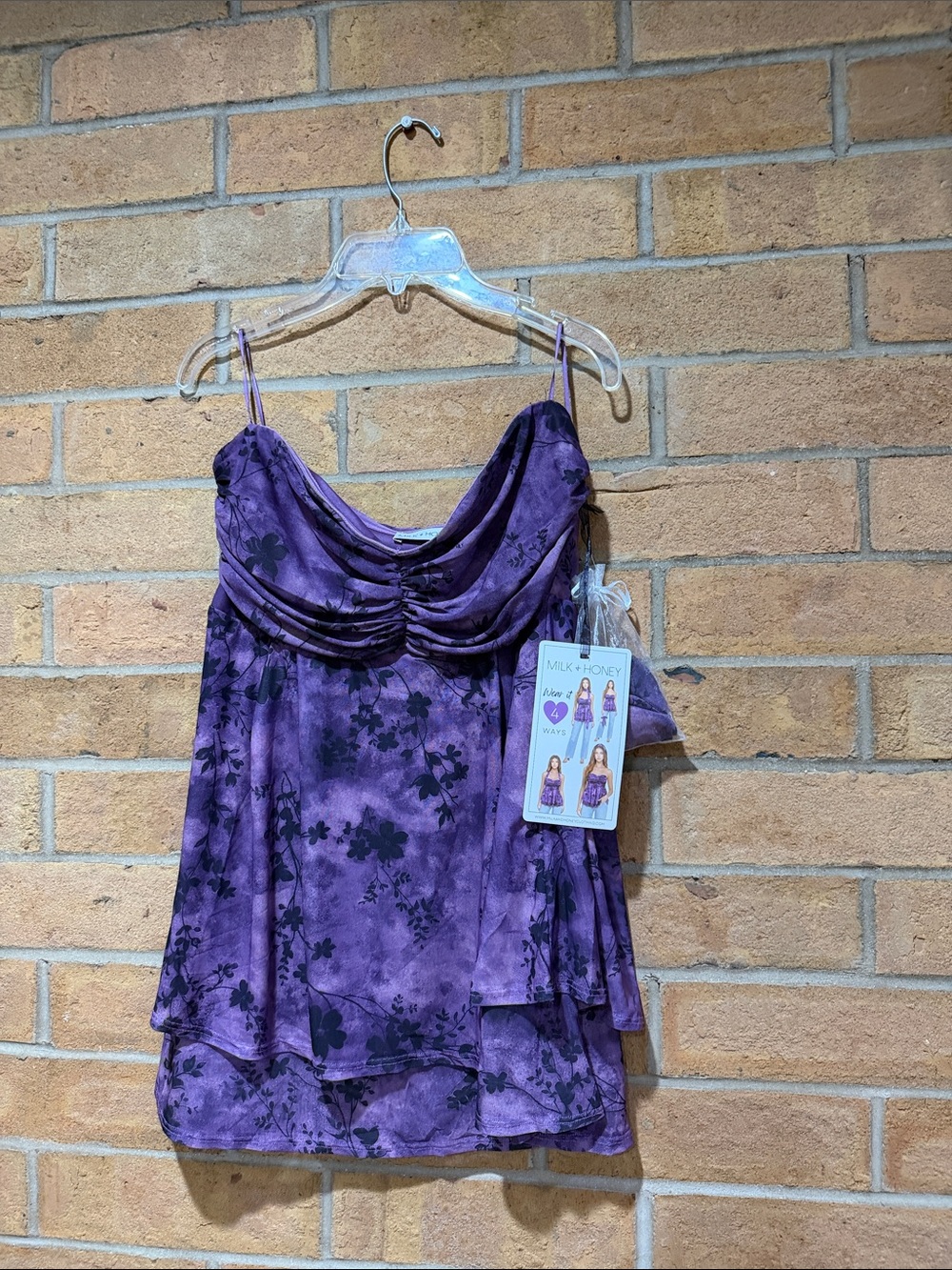 Women it wear 4 ways shirt.